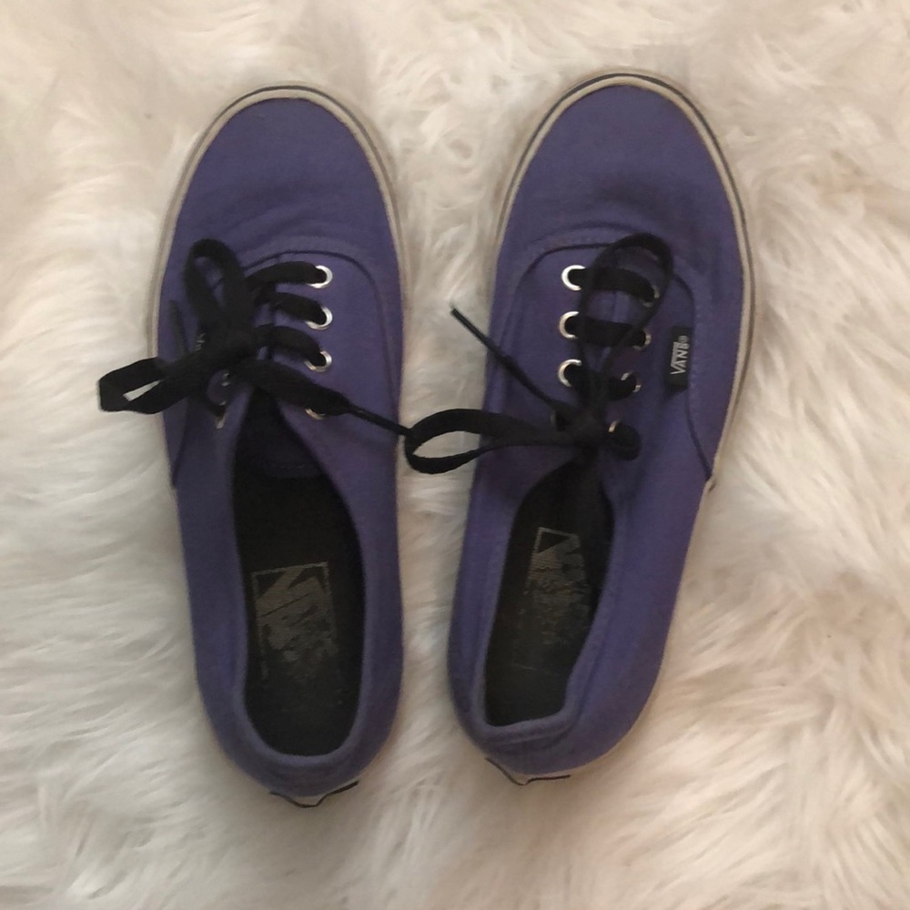 Purple Vans. Women’s size 5.5. Men’s size 4.